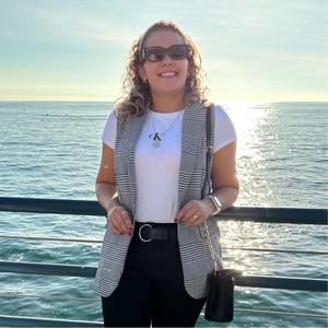 Meet your Posher, Jocastra